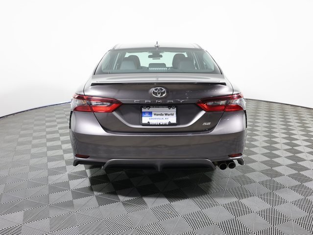 Used 2024 Toyota Camry SE image 6