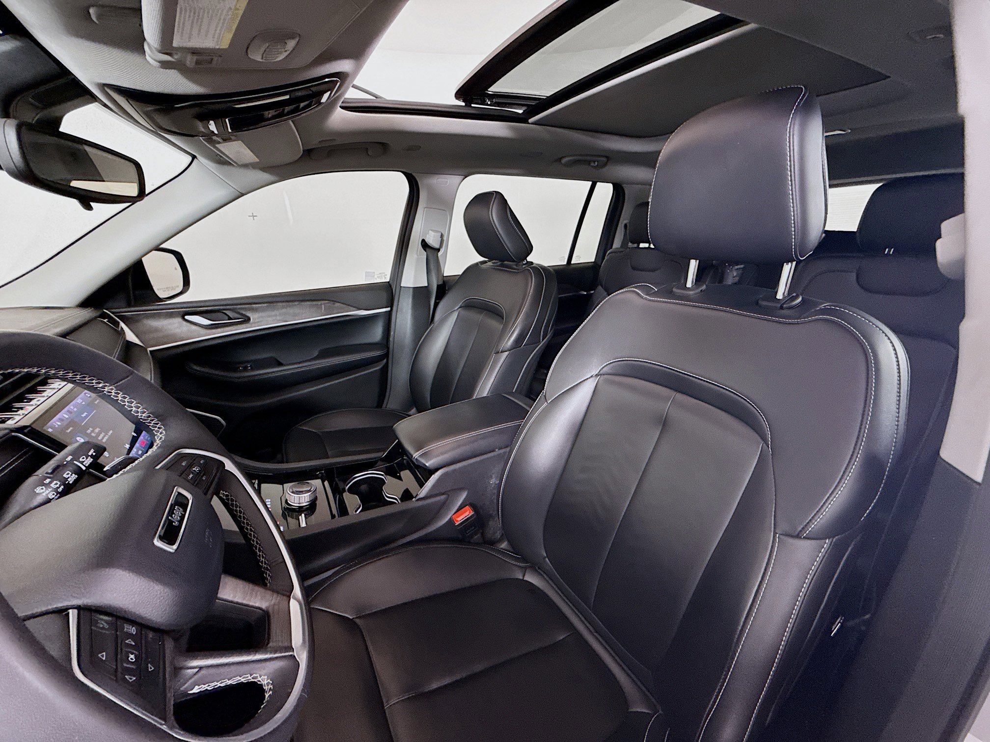 Used 2023 Jeep Grand Cherokee L Limited image 11