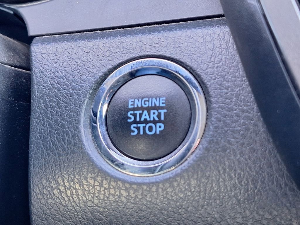 Used 2021 Toyota Camry XSE image 23