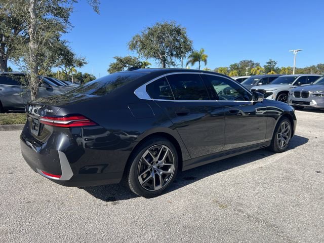 New 2026 BMW 530i w/ Premium Package image 4