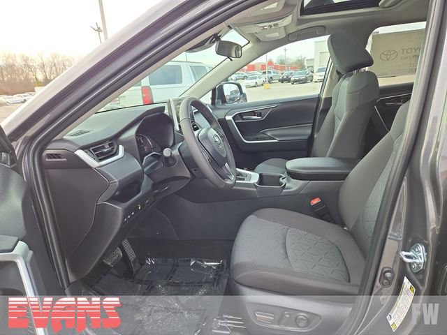 New 2025 Toyota RAV4 XLE w/ Convenience Package image 19