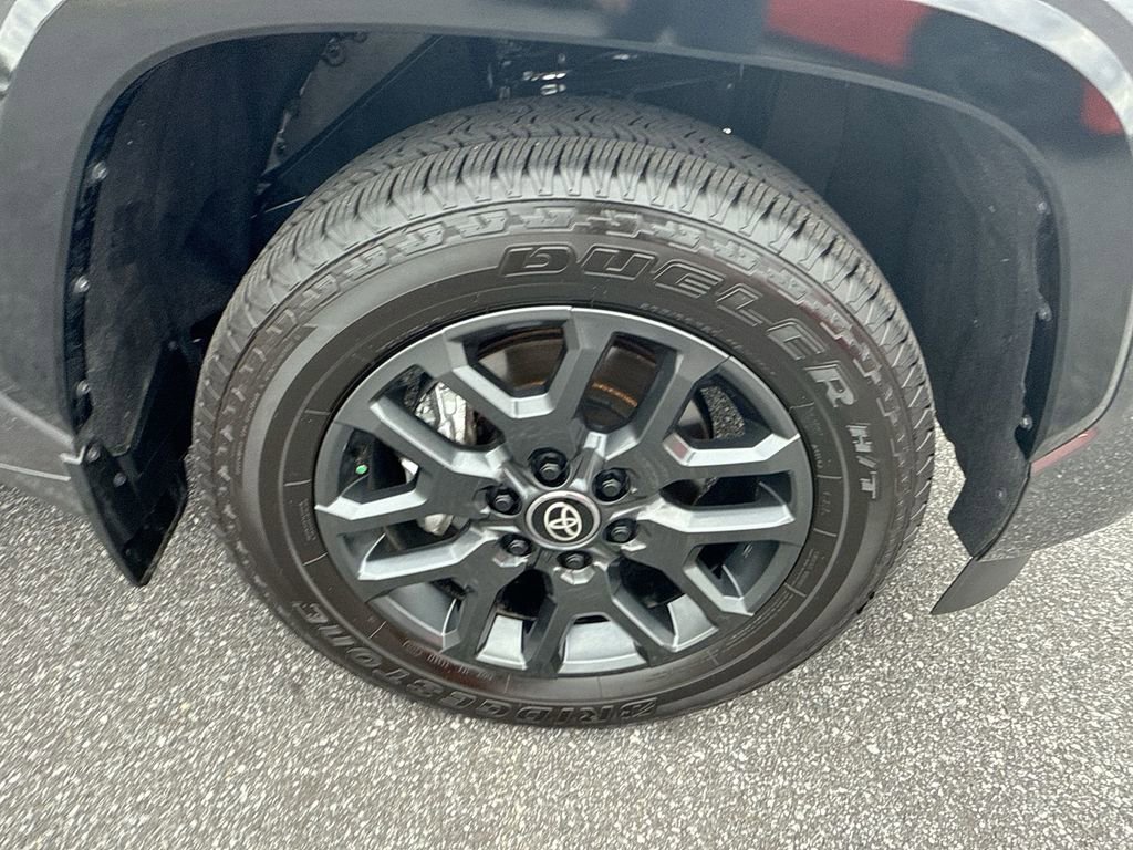 Used 2025 Toyota Sequoia Platinum image 31