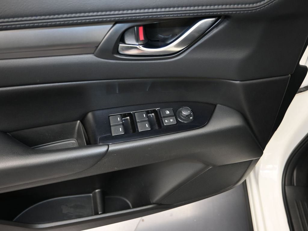 Used 2021 MAZDA CX-5 Touring FWD image 11