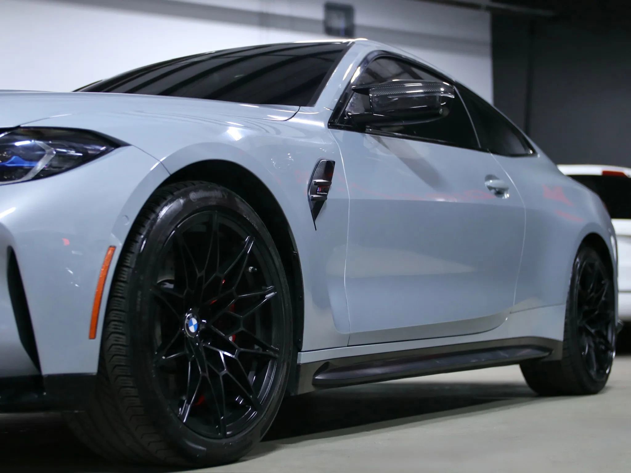 Used 2021 BMW M4 Competition w/ M Carbon Exterior Package image 9