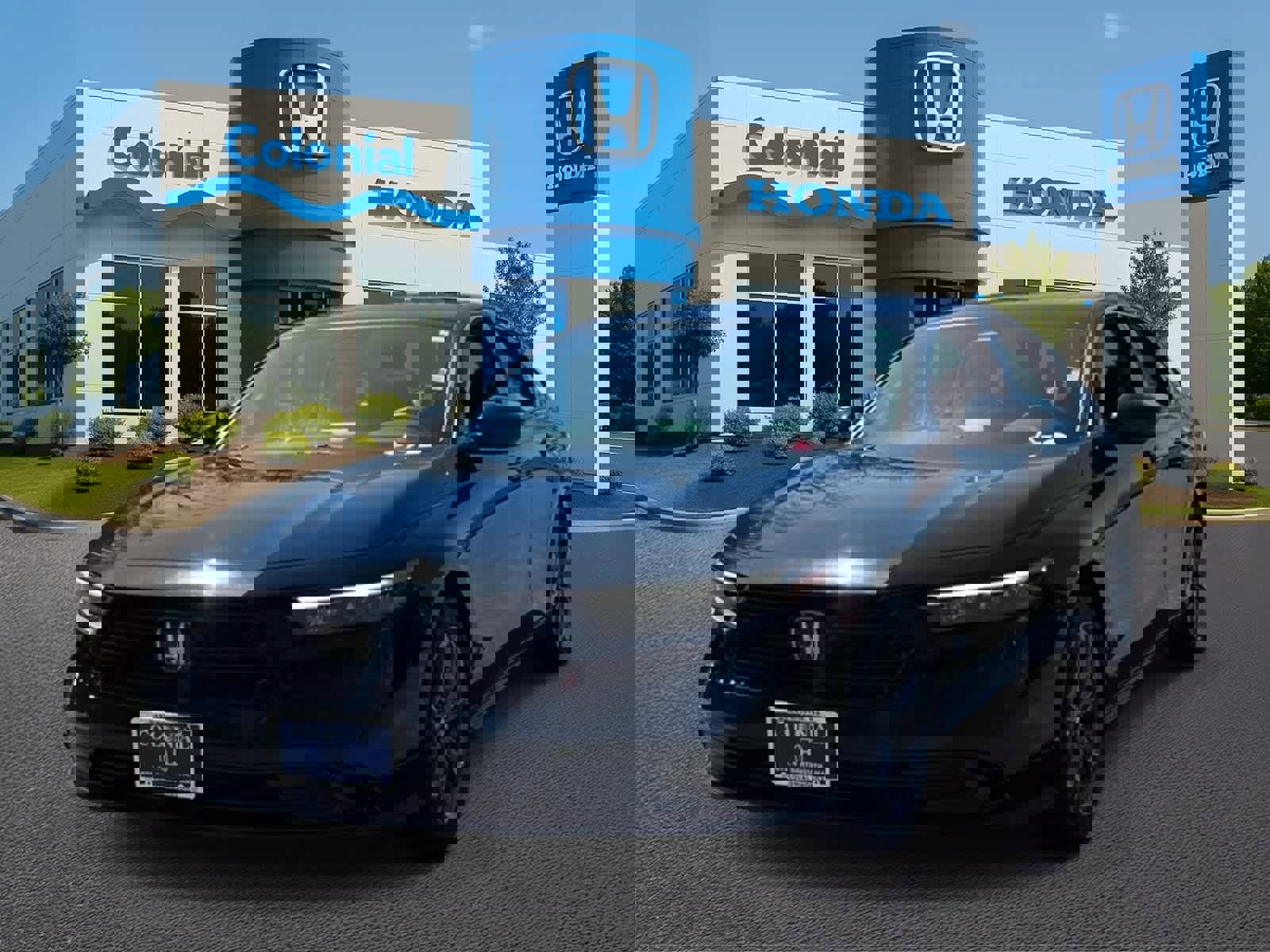 Used 2023 Honda Accord EX image 1