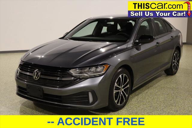 Used 2024 Volkswagen Jetta Sport image 3