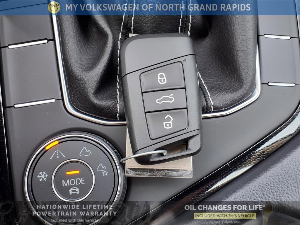 New 2025 Volkswagen Taos S image 26
