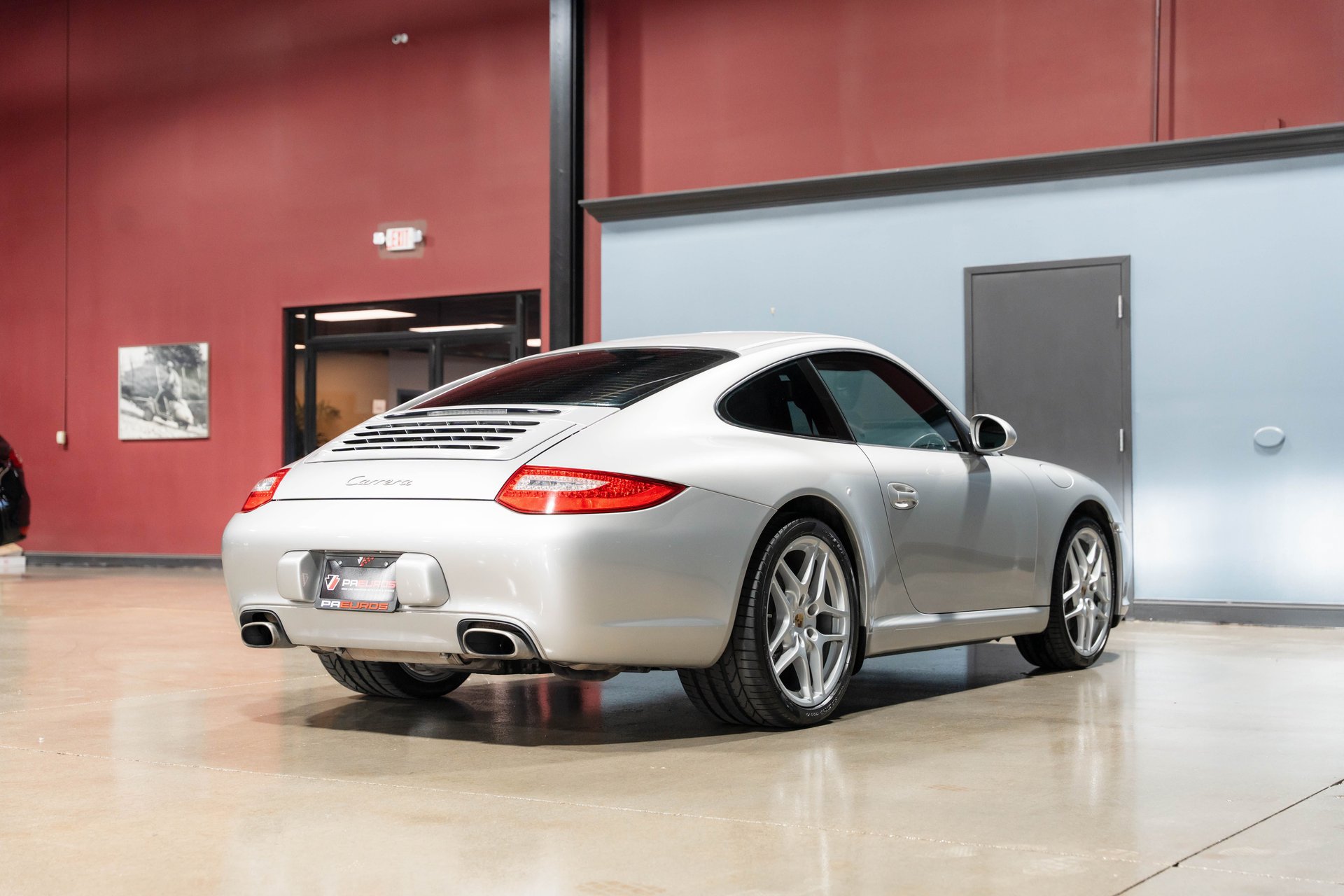 Used 2009 Porsche 911 Carrera RWD image 15