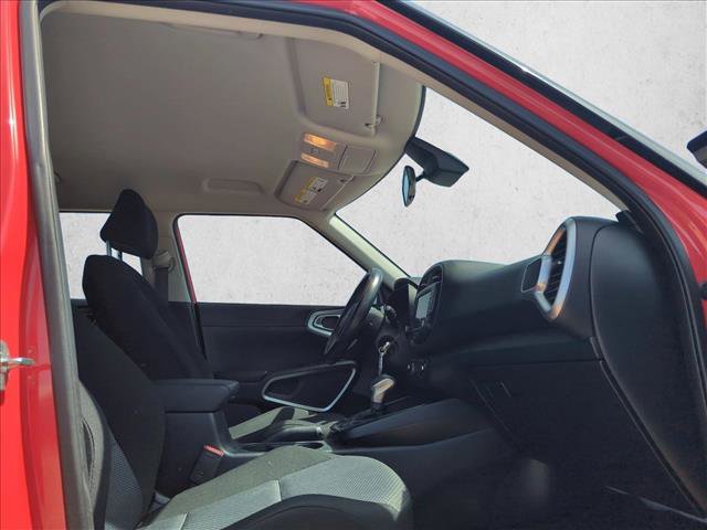 Used 2022 Kia Soul LX w/ Technology Package FWD image 16