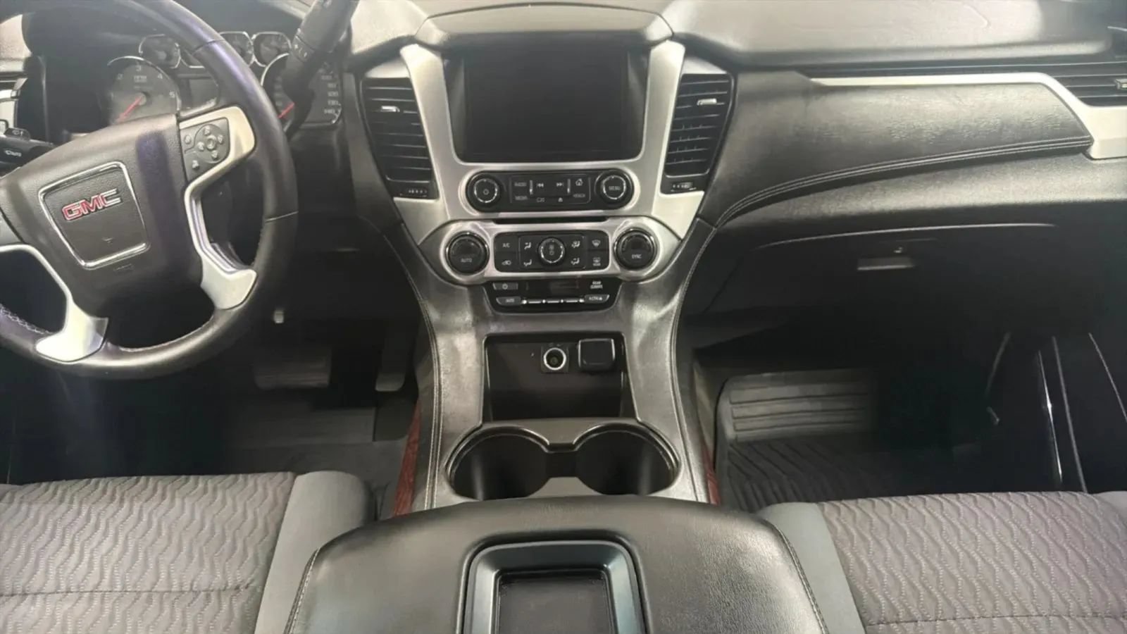 Used 2015 GMC Yukon SLE w/ Convenience Package RWD image 15