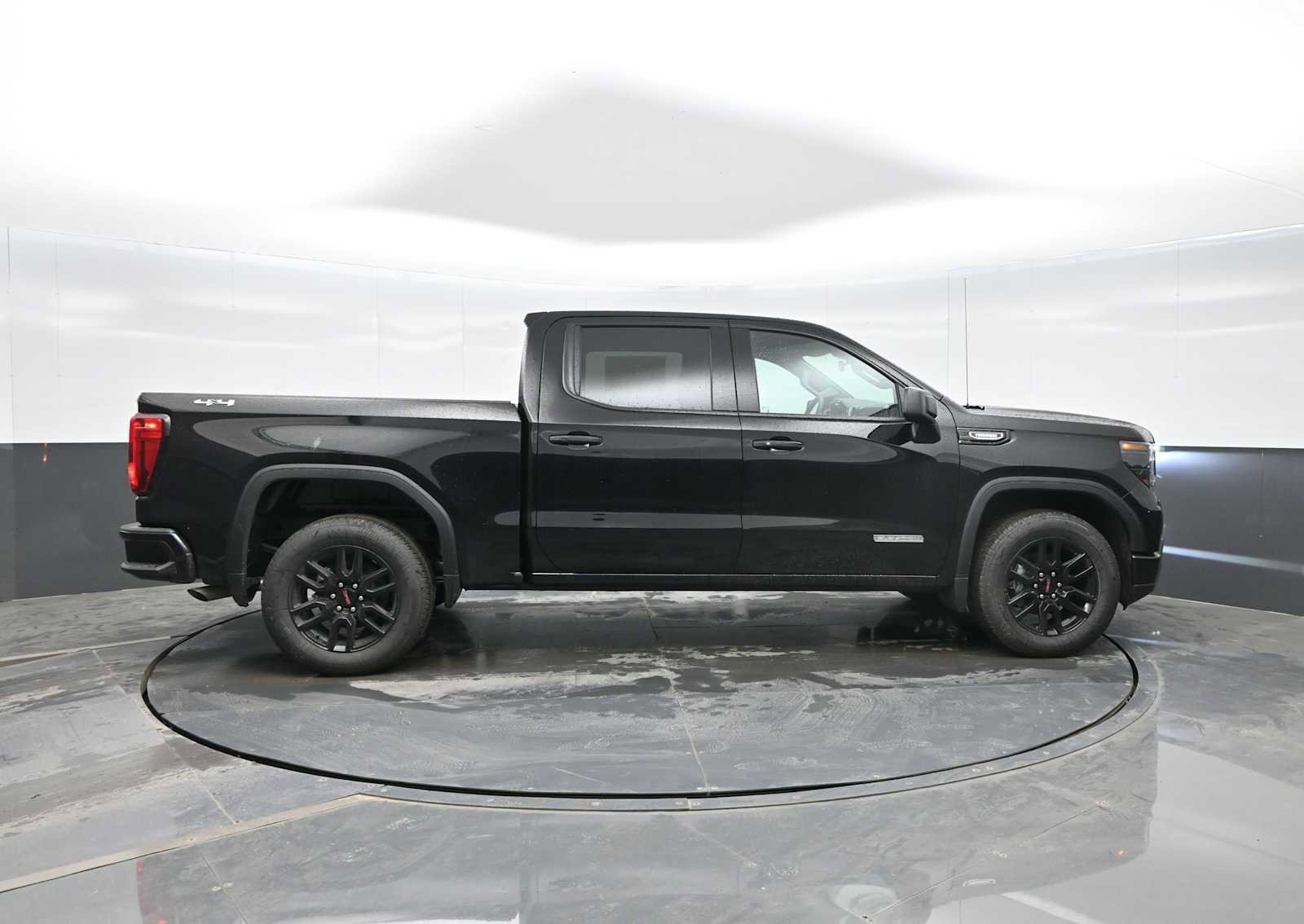 New 2026 GMC Sierra 1500 Elevation image 9