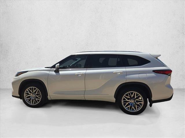 Used 2021 Toyota Highlander Limited AWD/4WD image 9
