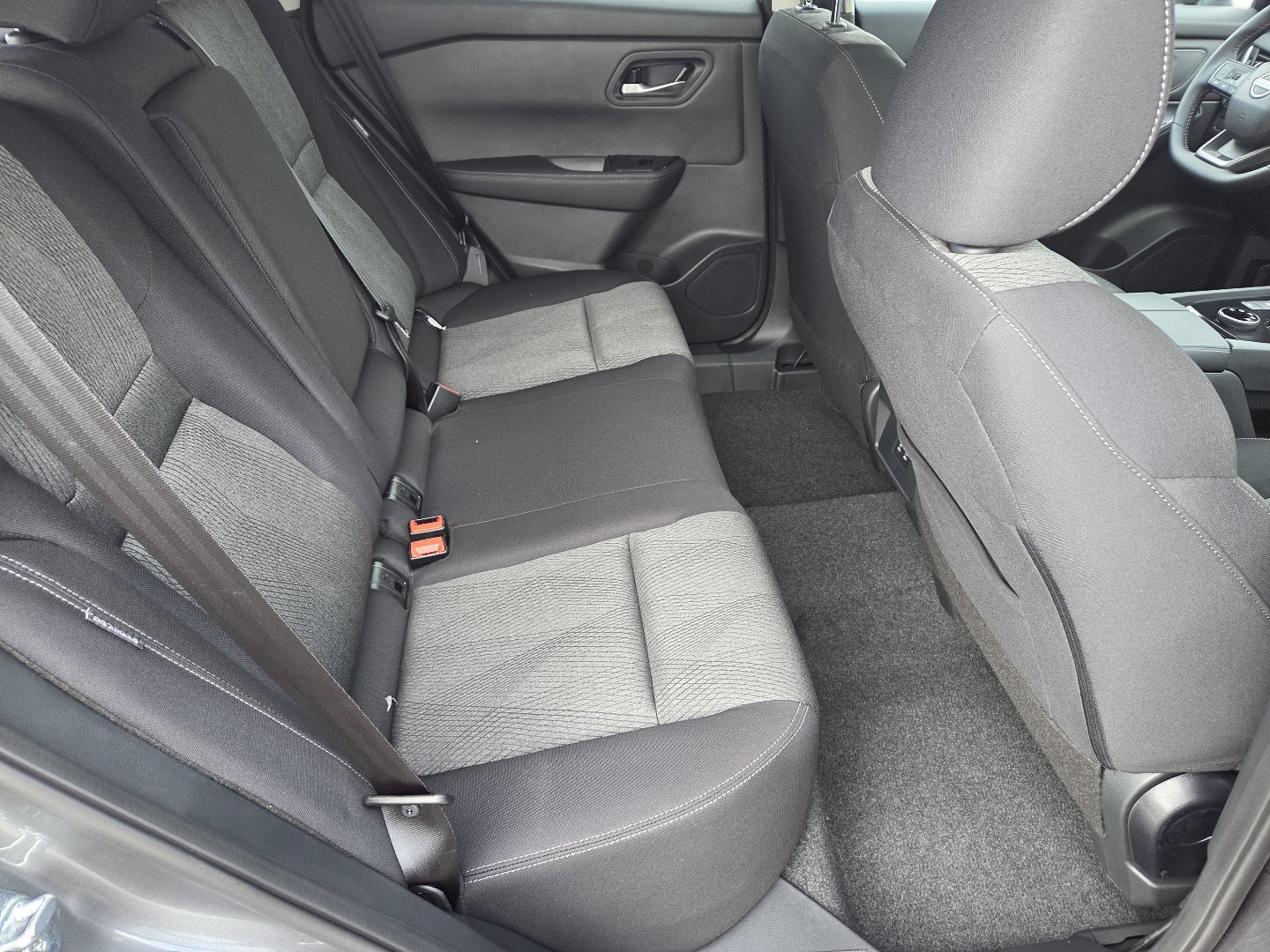 New 2027 Nissan Rogue SV w/ Cold Weather Package AWD/4WD image 22
