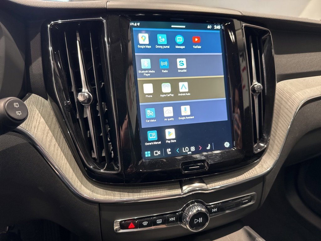 Used 2025 Volvo XC60 B5 Plus image 20