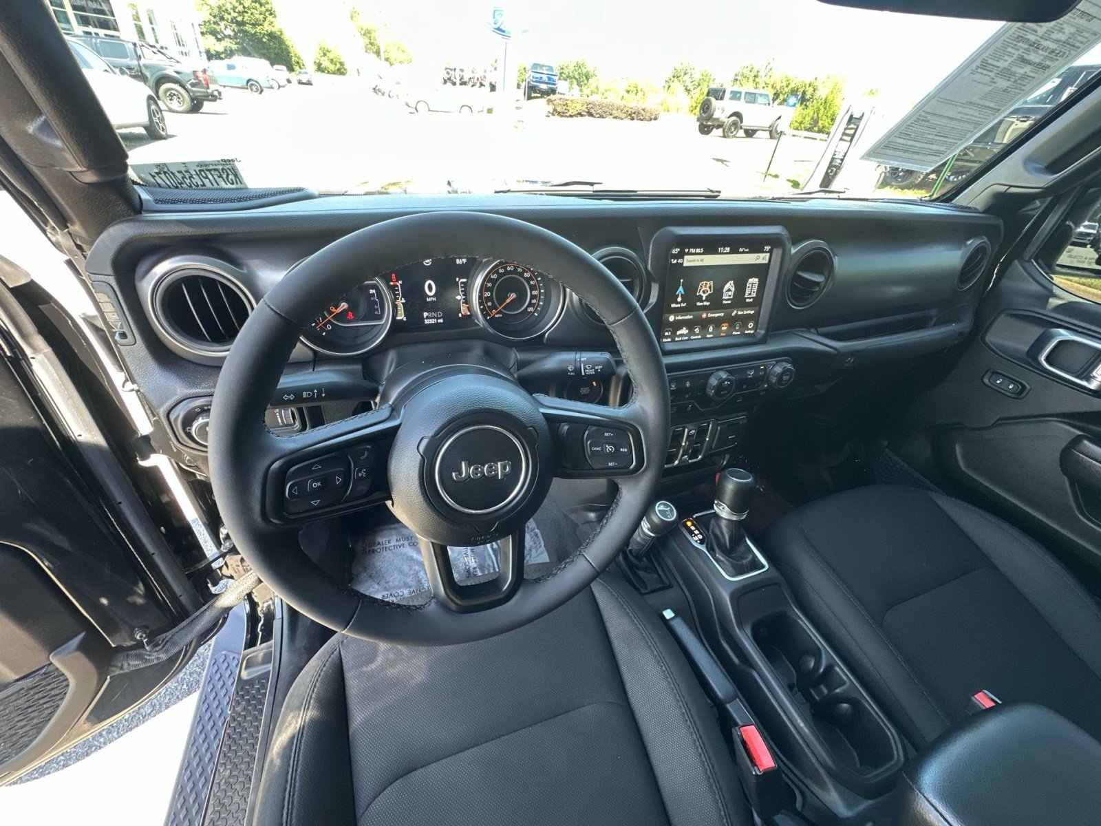 Used 2023 Jeep Gladiator Sport AWD/4WD image 31