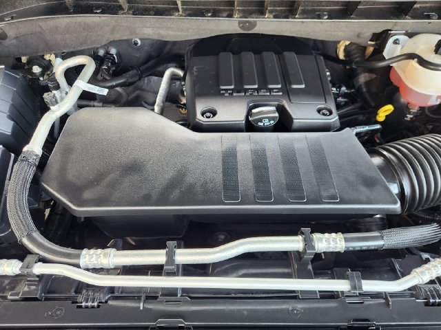 Used 2024 Chevrolet Silverado 1500 Custom Trail Boss w/ LPO, Dark Essentials Package AWD/4WD image 33