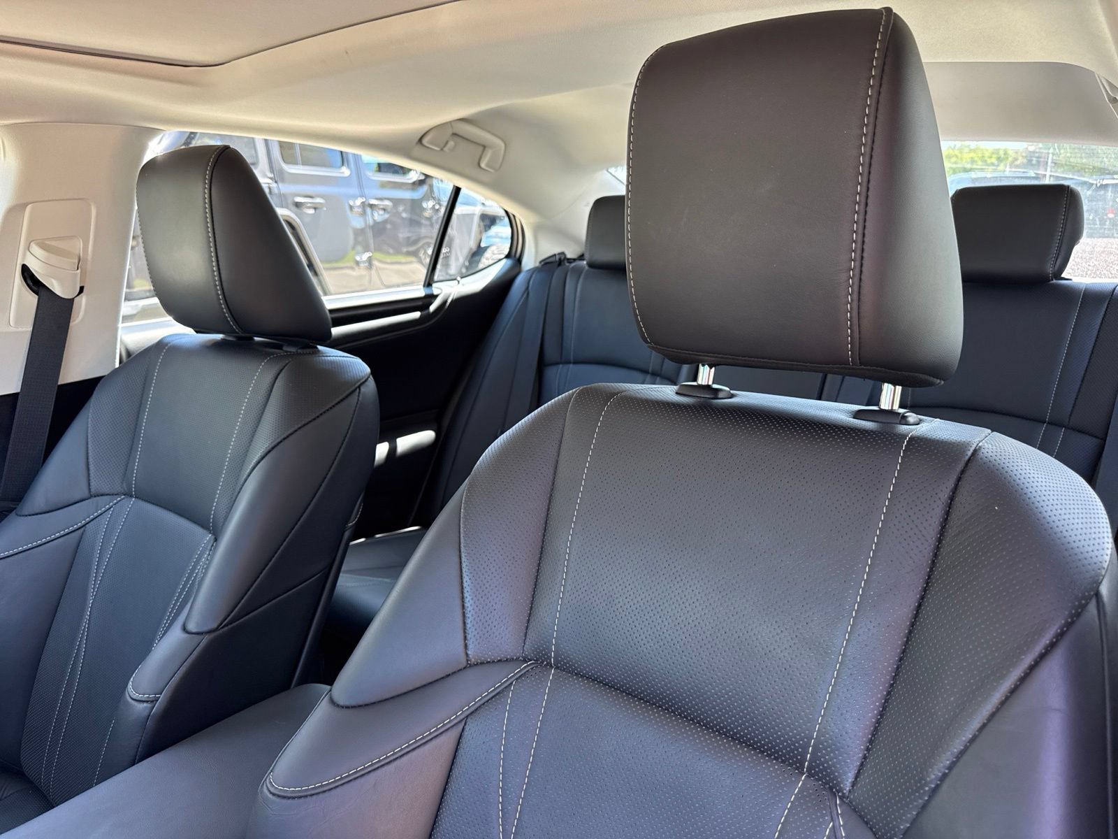 Used 2023 Lexus ES 300h w/ Accessory Package (Z1) FWD image 26