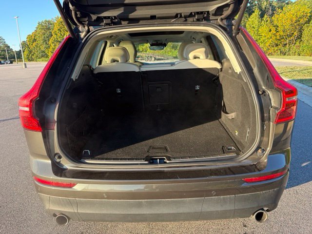 Used 2019 Volvo XC60 T6 Momentum AWD/4WD image 13