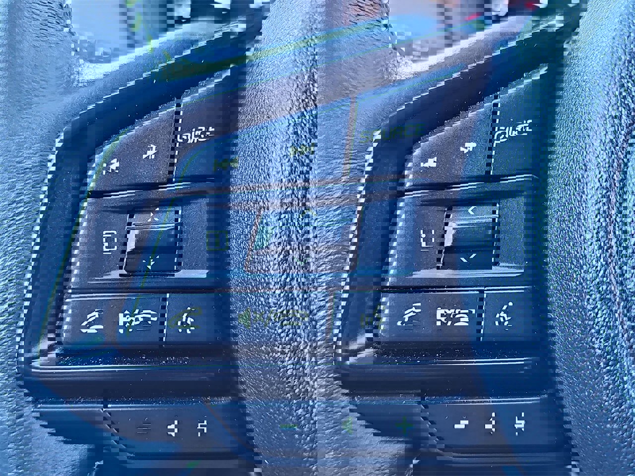 Used 2025 Subaru Outback Onyx Edition XT image 17