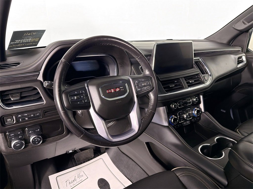 Used 2022 GMC Yukon XL SLT image 9