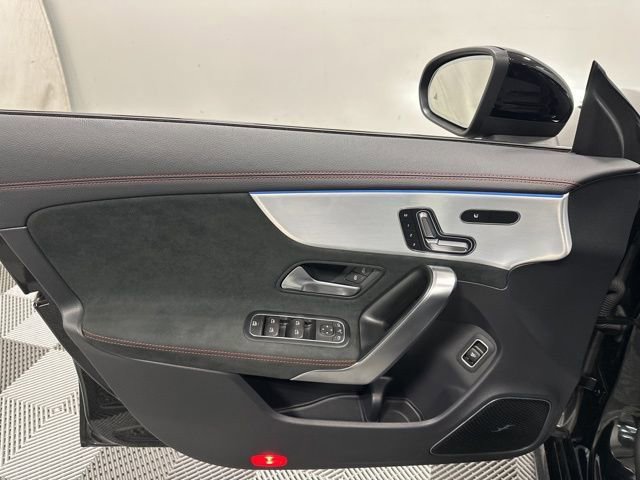 Used 2025 Mercedes-Benz CLA 250 4MATIC image 15