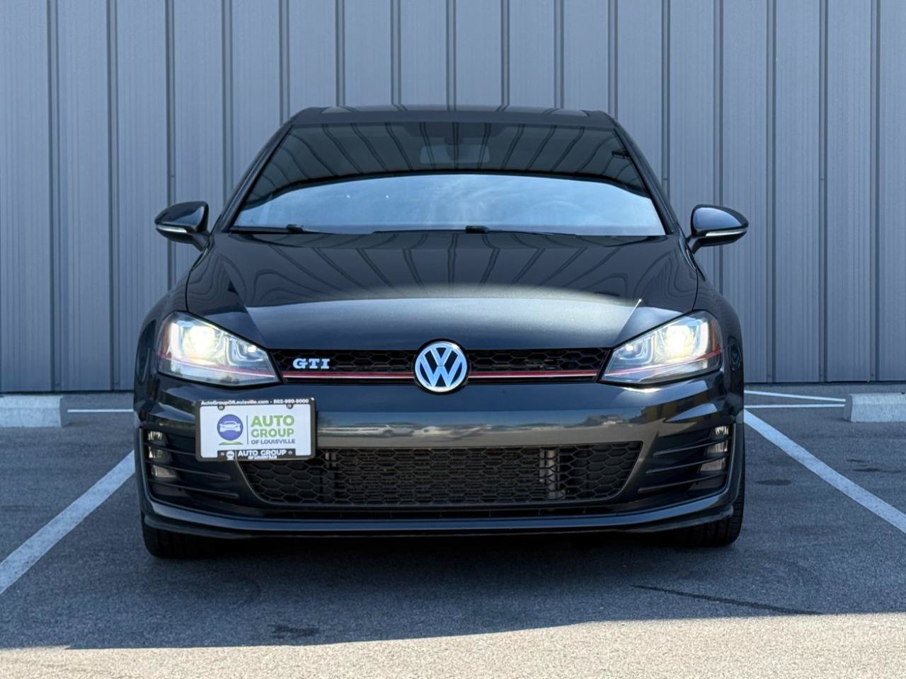 Used 2016 Volkswagen GTI SE w/ Lighting Package (SEL) FWD image 2