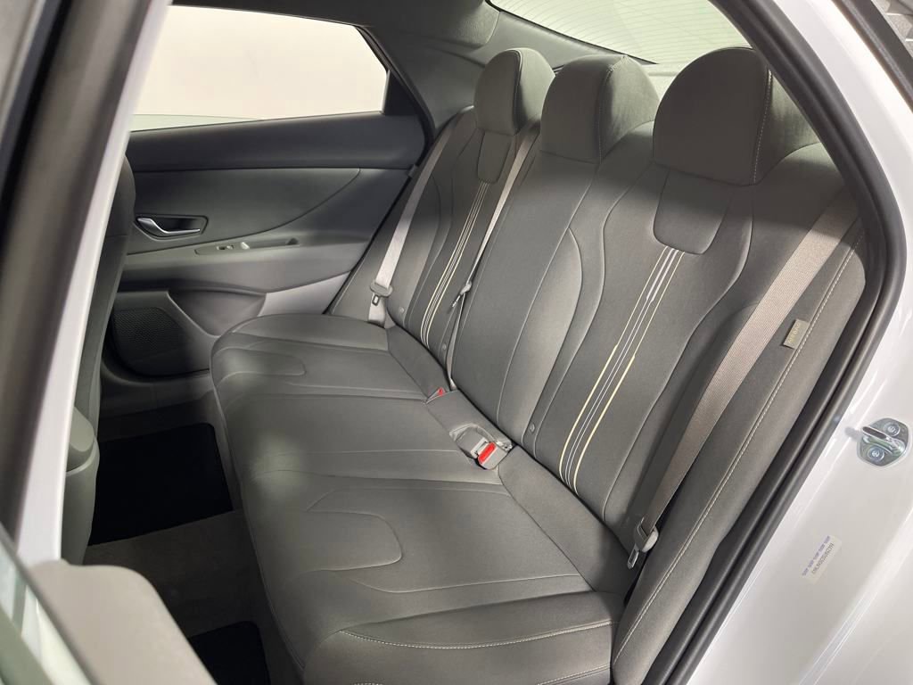 New 2025 Hyundai Elantra Sport image 13