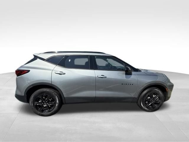 Certified 2024 Chevrolet Blazer LT w/ Convenience Package FWD image 7