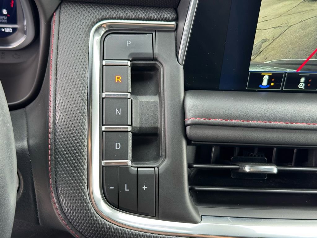 Used 2022 Chevrolet Tahoe RST w/ Luxury Package AWD/4WD image 36