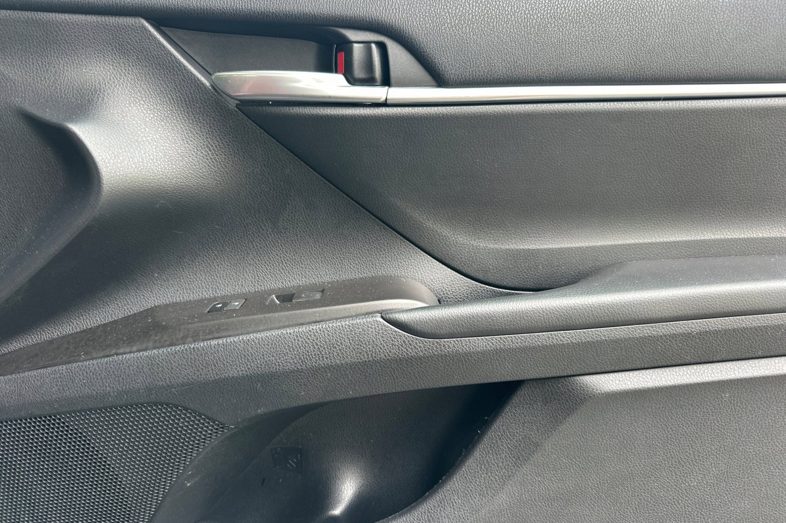 Used 2021 Toyota Camry SE image 20