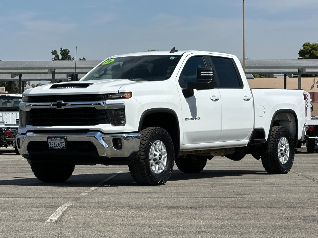 Used 2024 Chevrolet Silverado 2500 LT w/ Convenience Package AWD/4WD image 7