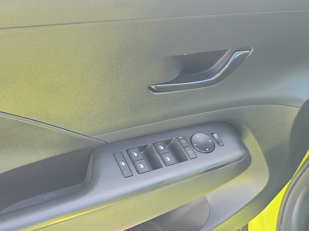 Used 2024 Hyundai Kona SEL FWD image 20