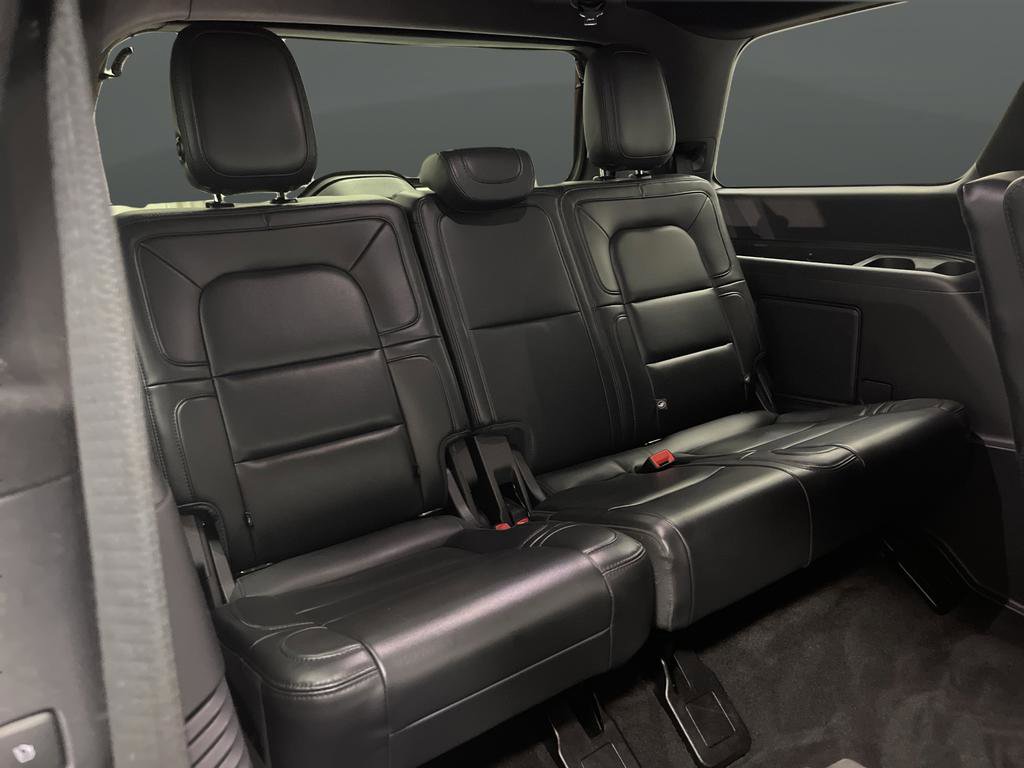 Used 2024 Lincoln Navigator Premiere image 34