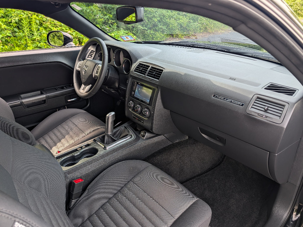 Used 2014 Dodge Challenger R/T RWD image 27