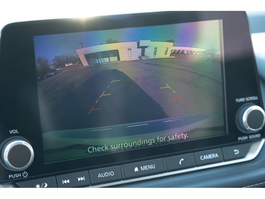 Used 2025 Nissan Rogue SV w/ SV Premium Package image 23