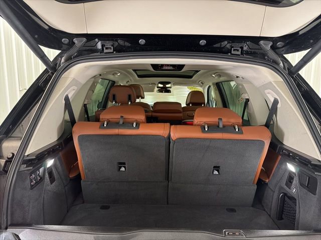 Used 2025 BMW X7 xDrive40i image 28