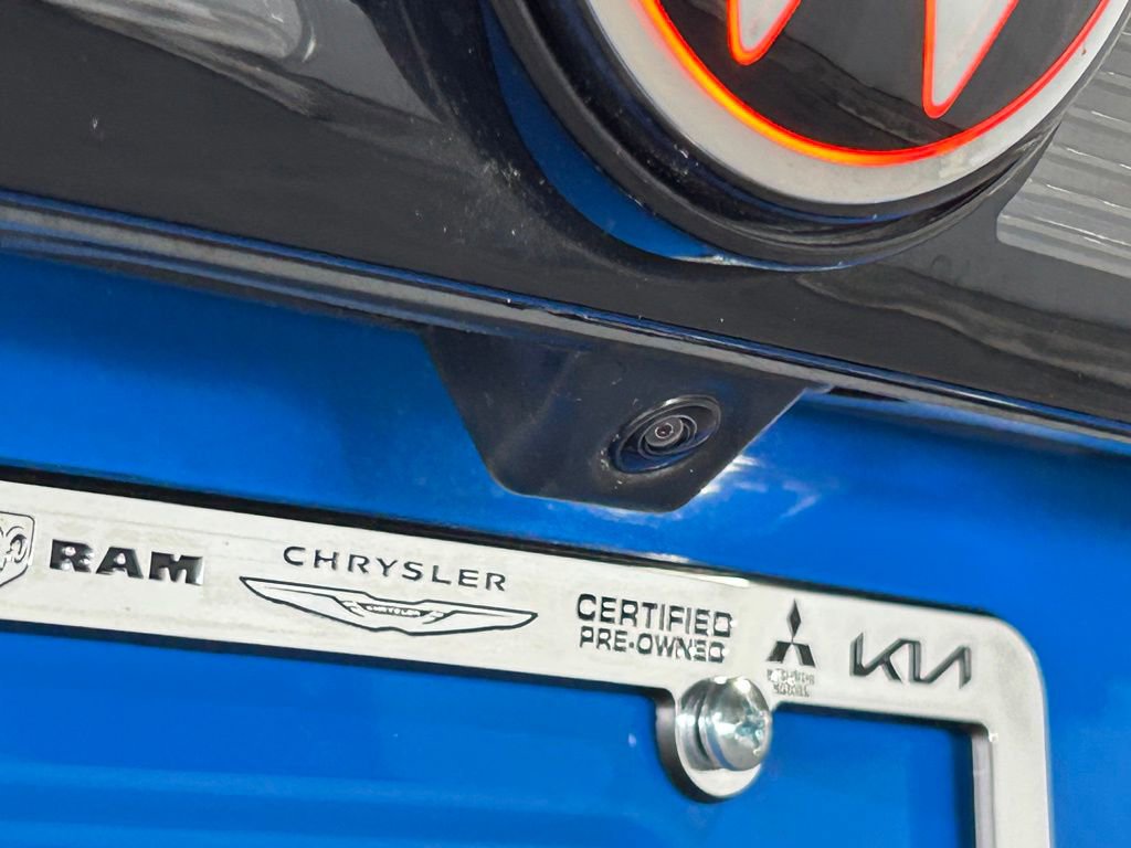 Used 2025 Volkswagen Taos SE image 31