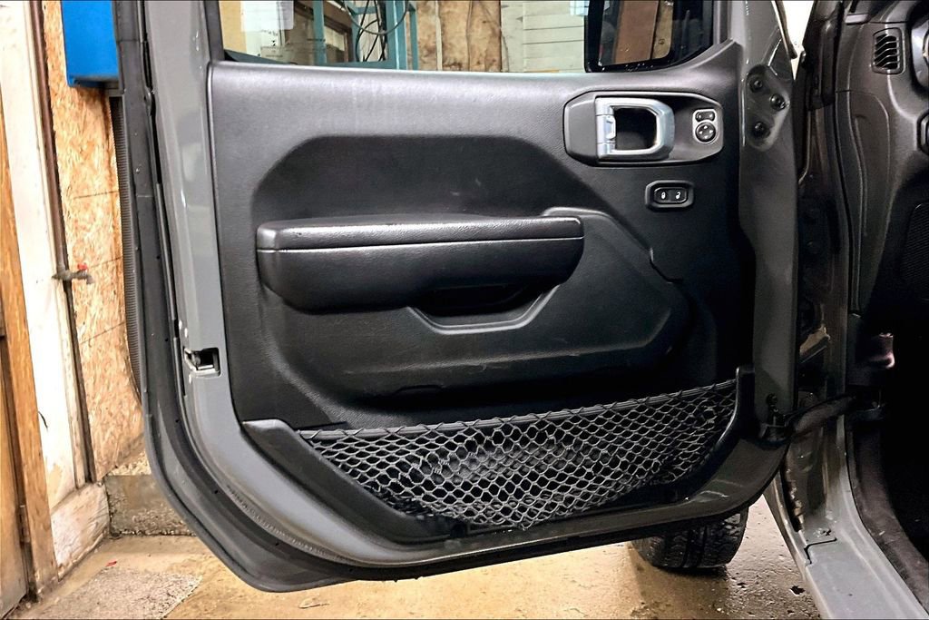 Used 2021 Jeep Wrangler Unlimited Sport AWD/4WD image 21