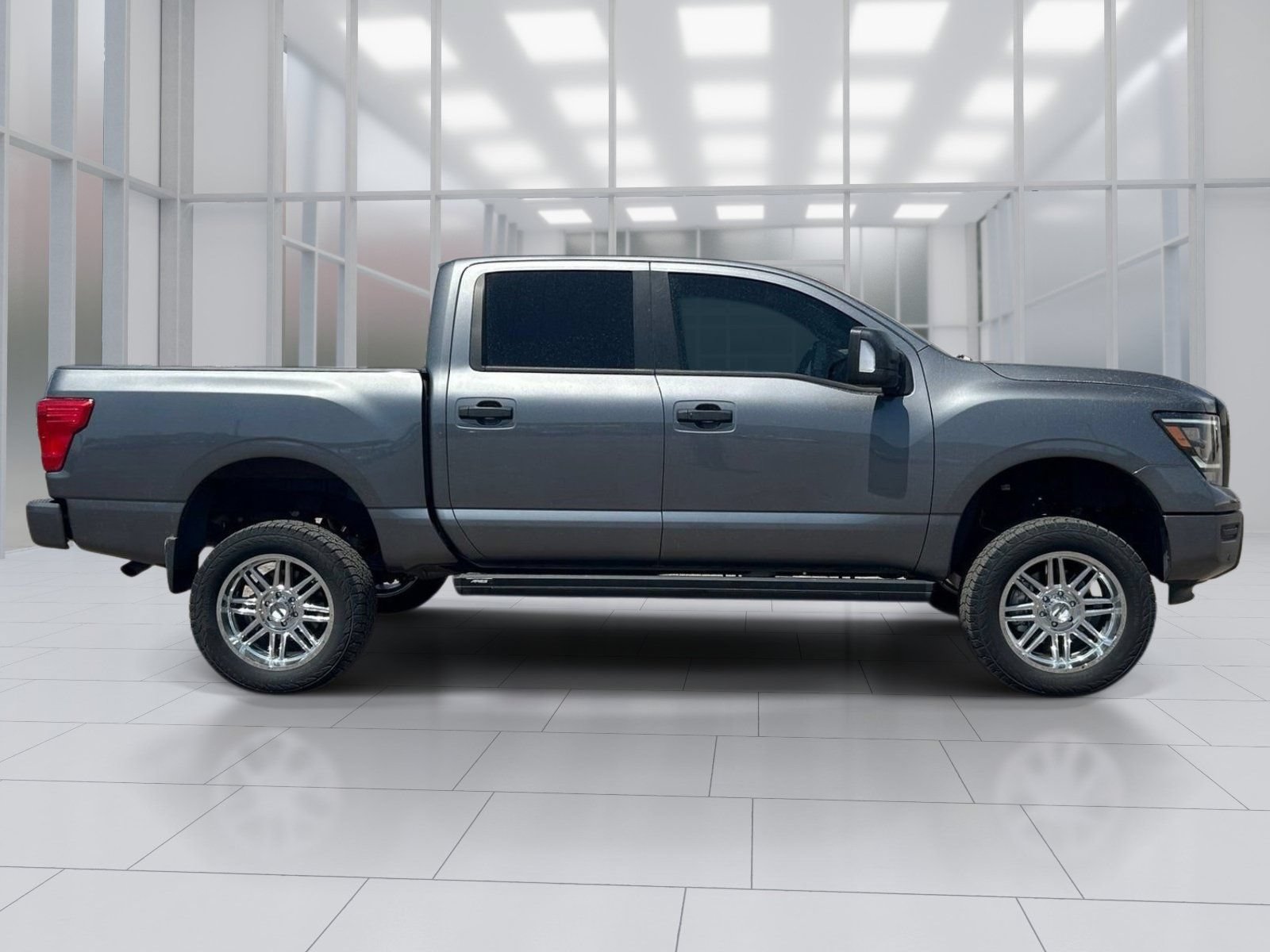 Certified 2024 Nissan Titan SV w/ SV Convenience Package AWD/4WD image 4