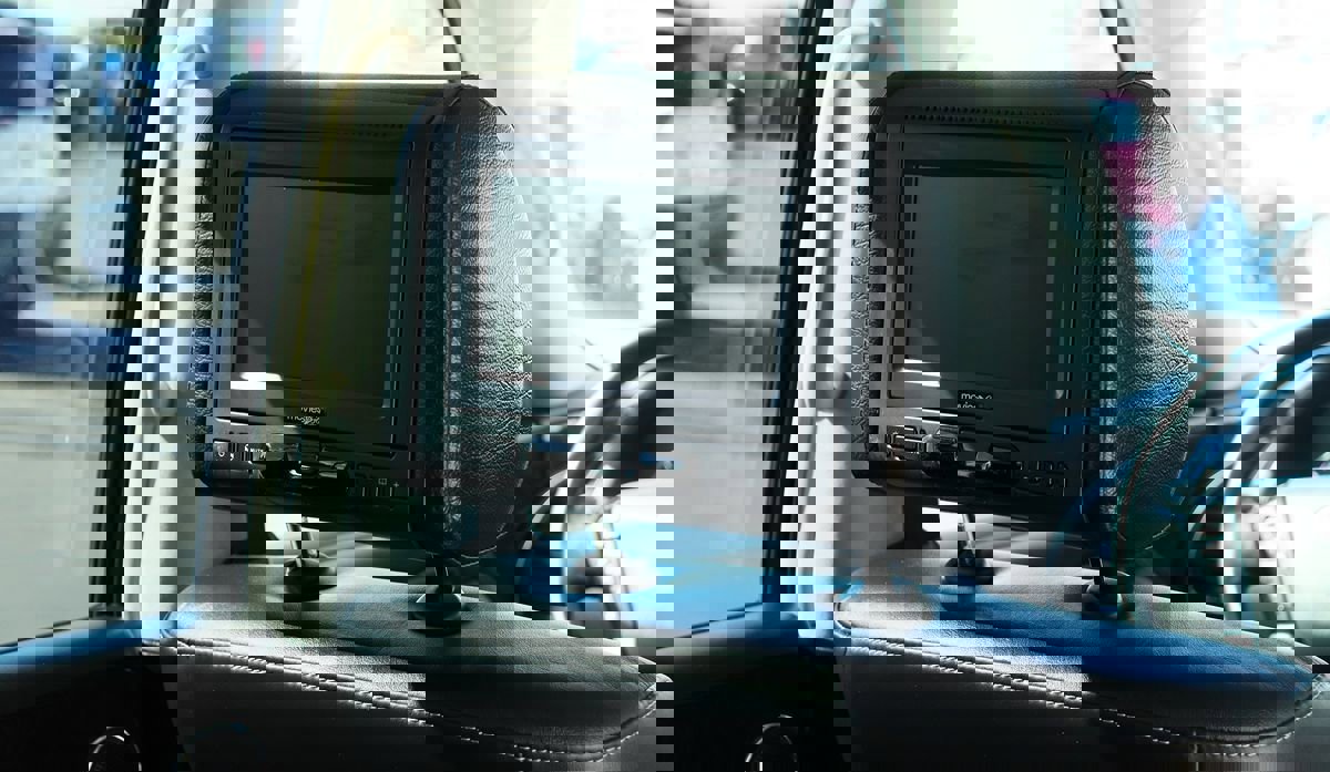 Used 2022 INFINITI QX80 Luxe w/ All-Season Package image 28