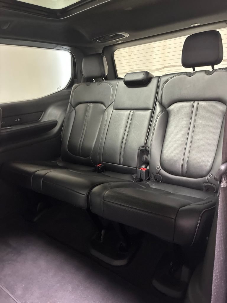 Used 2025 Jeep Wagoneer Series III w/ Premium Group I AWD/4WD image 26