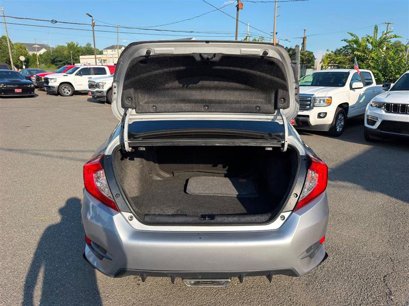 Used 2019 Honda Civic Sport image 3