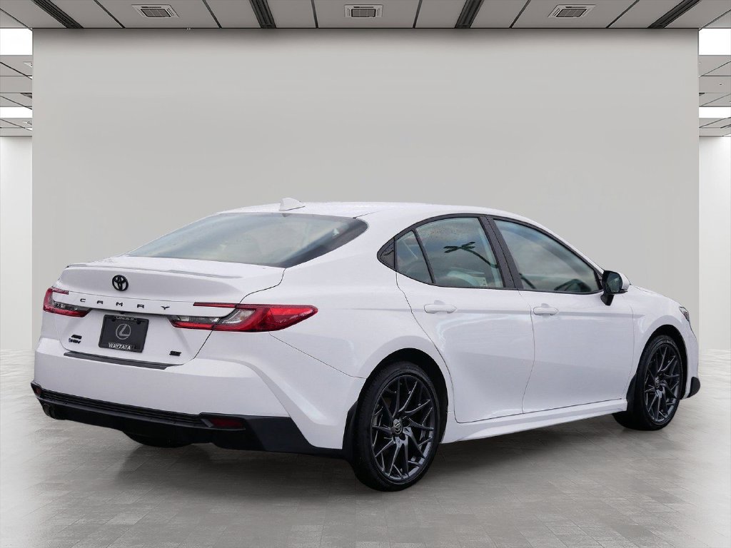 Used 2025 Toyota Camry SE w/ Convenience Package AWD/4WD image 6