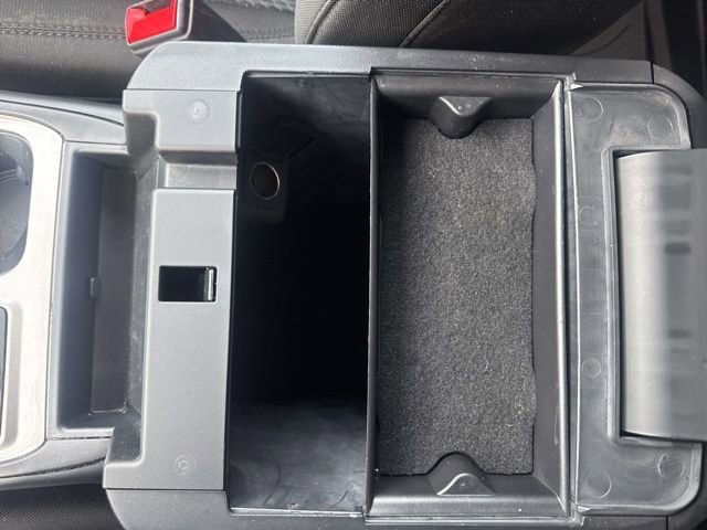 Used 2022 Ford Explorer XLT w/ Class IV Trailer Tow Package image 38