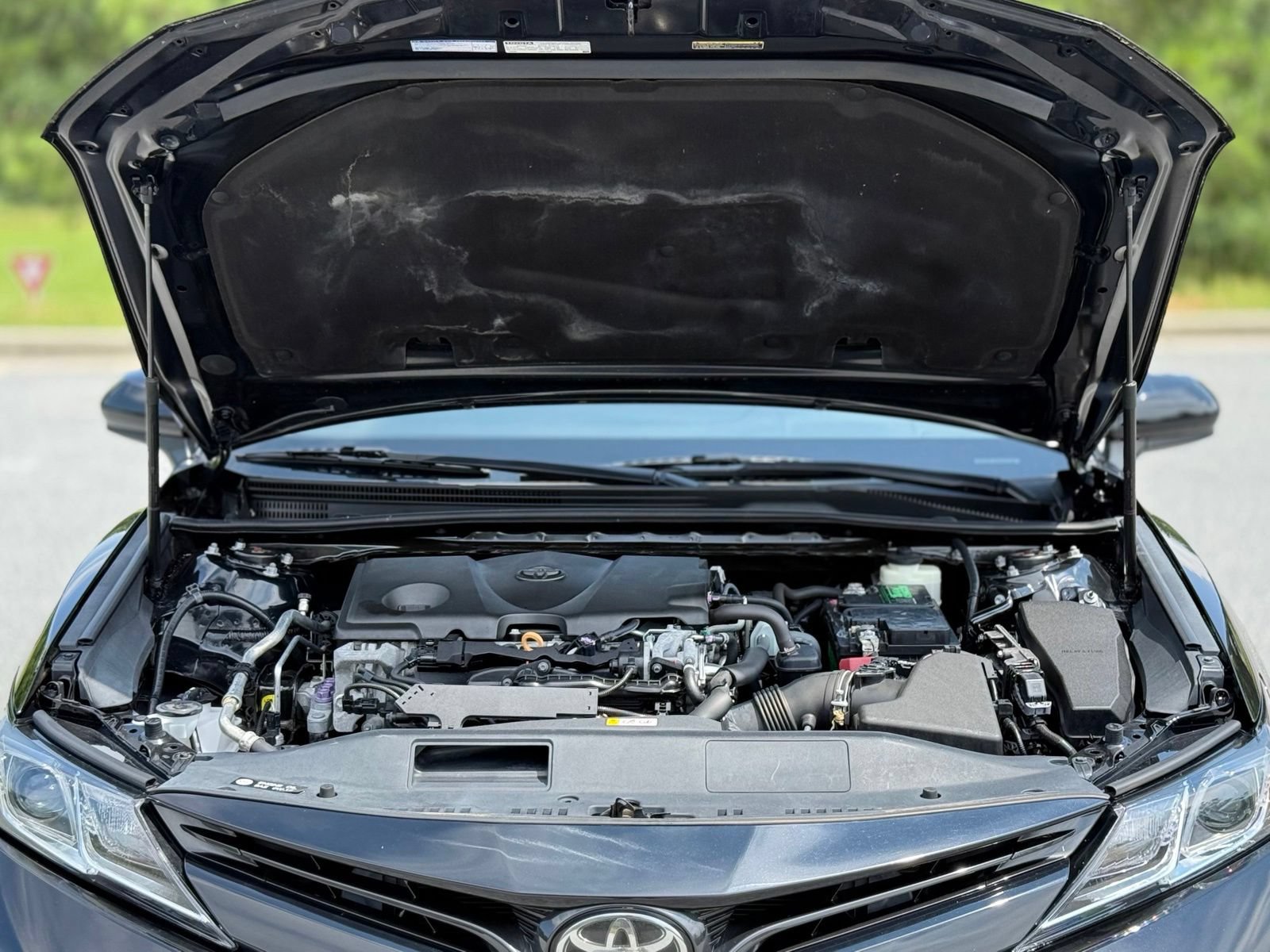 Used 2018 Toyota Camry LE FWD image 48