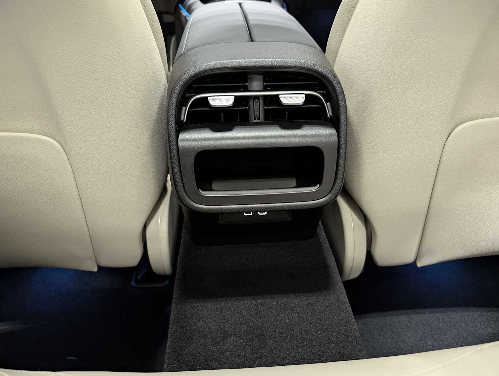 New 2026 Mercedes-Benz E 450 4MATIC Sedan image 20