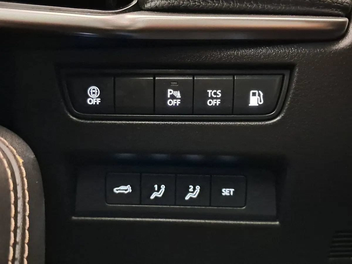 Used 2024 MAZDA CX-90 Plug-In Hybrid w/ Premium Pkg AWD/4WD image 14