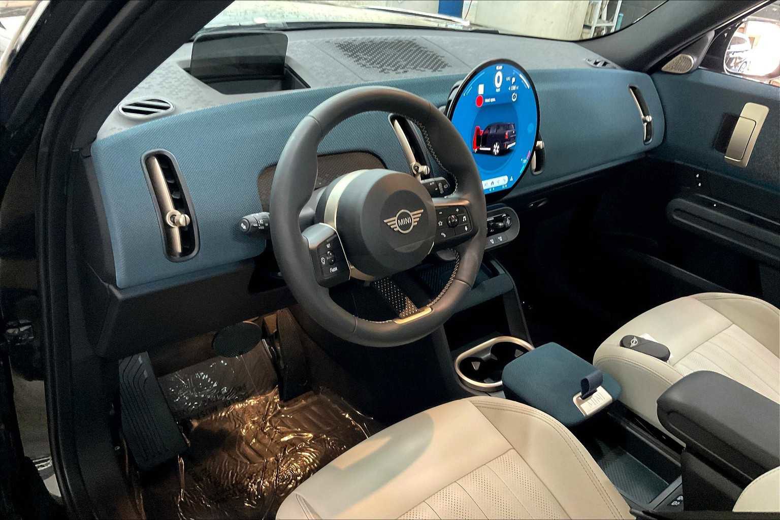 Used 2025 MINI Cooper Countryman SE image 17