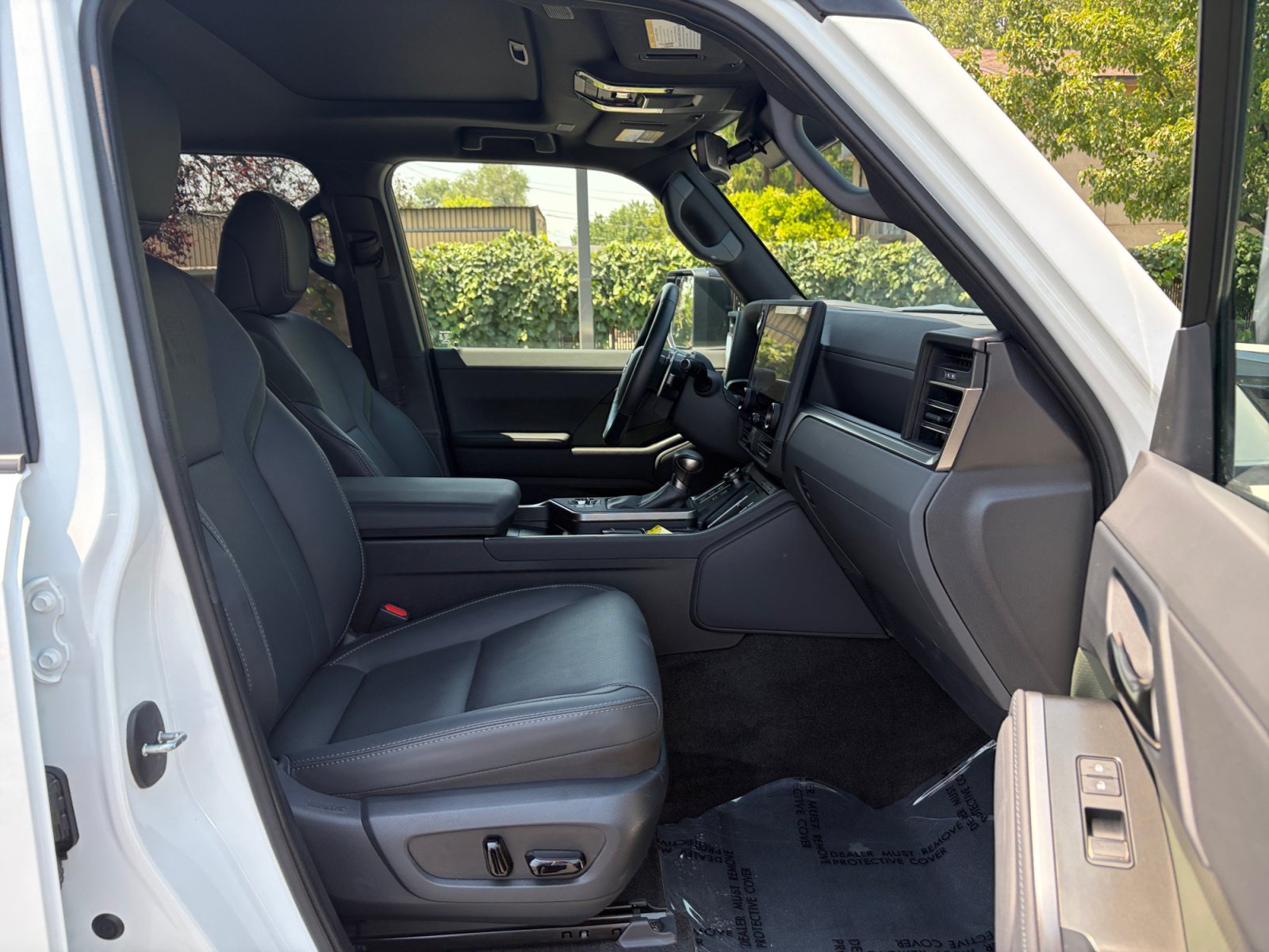 Used 2025 Lexus GX 550 w/ Accessory Package (CT) AWD/4WD image 29