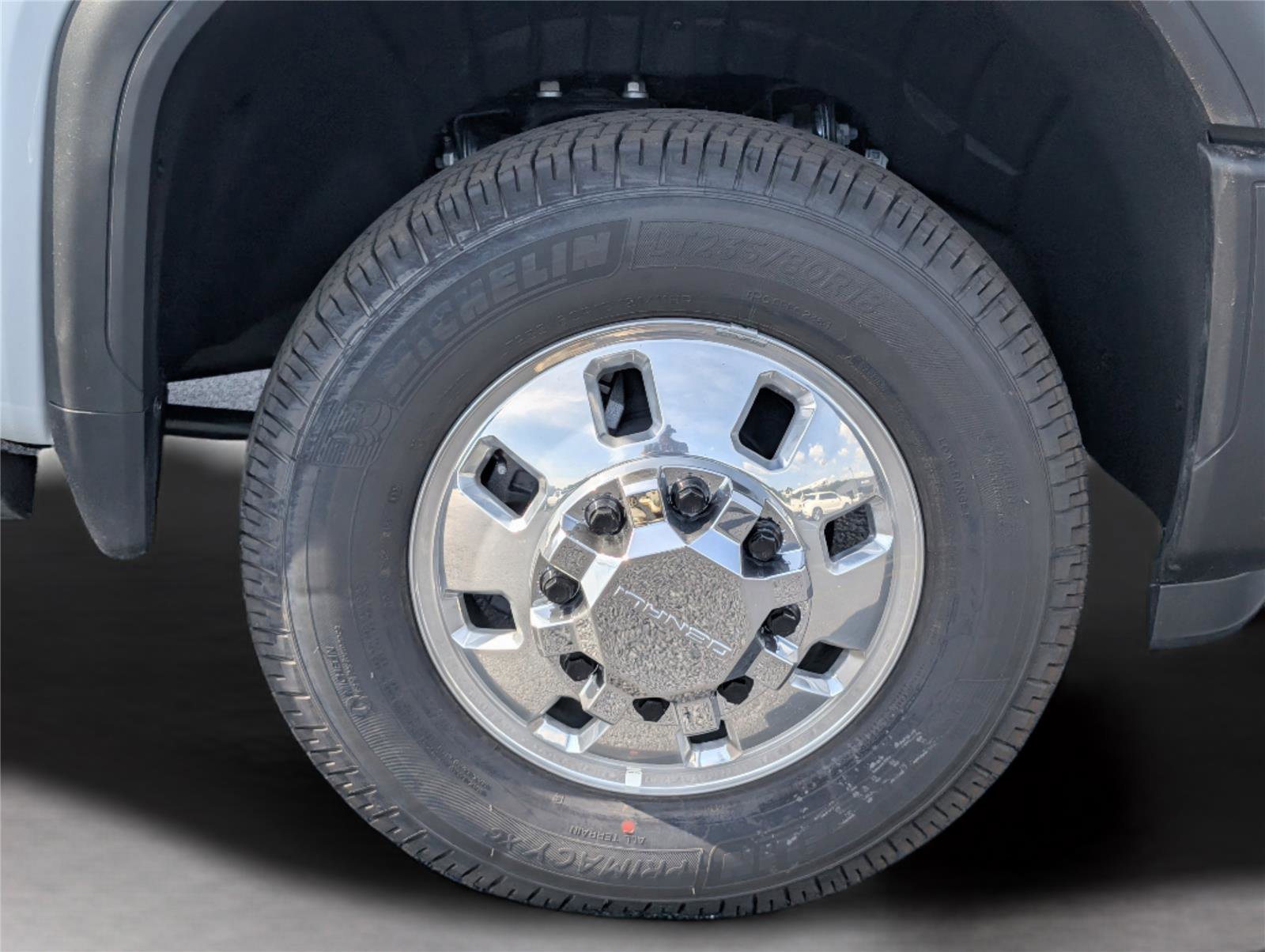 New 2026 GMC Sierra 3500 Denali w/ Denali Reserve Package AWD/4WD image 42
